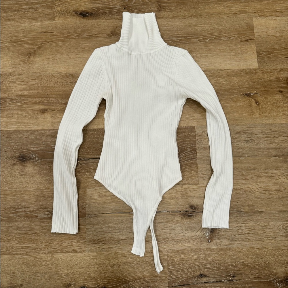 White cotton bodysuit size s